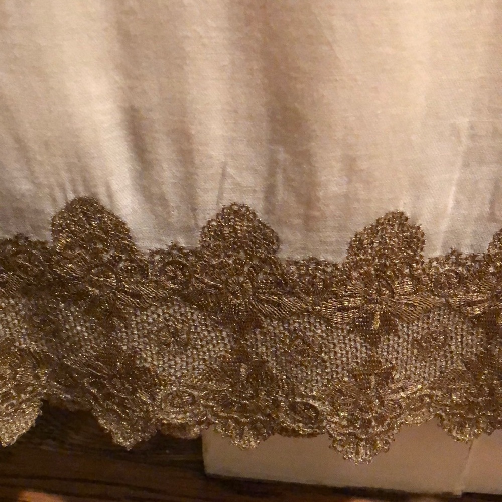Armand Diradourian Nepal Pashmina Silk Scarf Wrap Cream Gold Lace Trim - Picture 3 of 5